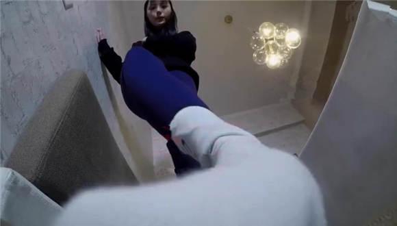 初九 女巨人视角白袜调教