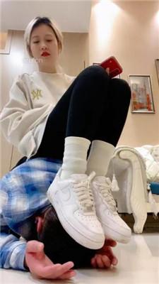 【甜味药丸】白袜瑜伽裤-口枷塞嘴/踩狗头狗爪/舔脏鞋底