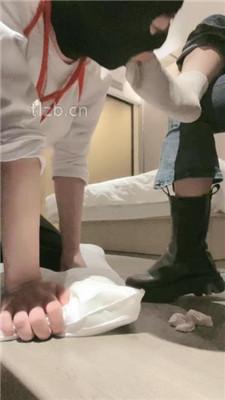 【绝美兔女王】跪舔脏长靴臭白袜/捆绑踩踏