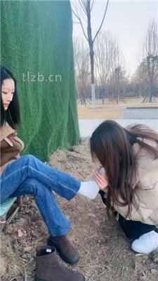 【小雅老师】户外-冰天雪地玩虐女闺蜜【完整版】