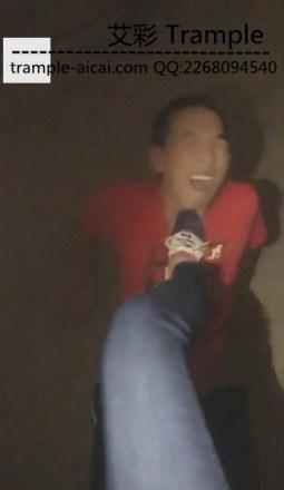 VIVI户外调教鞋奴