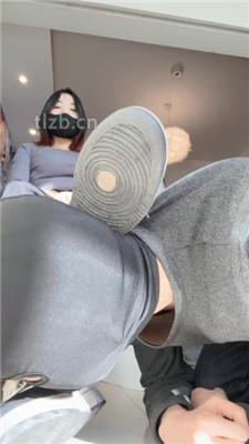 【朱砂痣】骑马/喝圣水/全体重踩踏/强制闻鞋/白袜脚插嘴/恋足舔