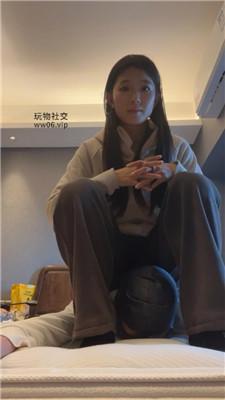 【伊未】坐脸窒息-黑棉袜踩虐 bf49815