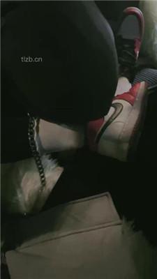 【芷镜小主】车内让奴甜脏鞋臭脚