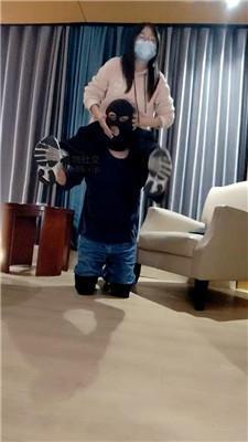 【奇了怪了】骑马骑脖强制驯化 JS250124-2