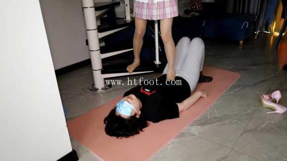 【超级女M】碾压内脏踩废子宫 B2068