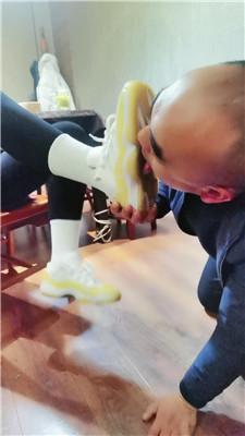 【西北傻子】学生主-脏鞋白袜茶室玩虐老板/雪地训 bf49050