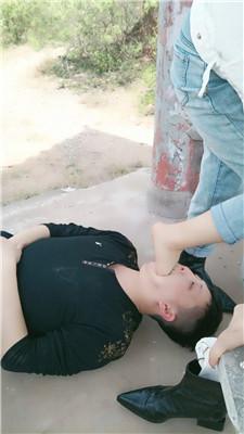 【珍惜女王】户外凉亭舔脏鞋玉足 JS250427-5