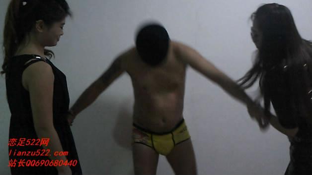 男M误闯S家中被暴力踢裆惨死