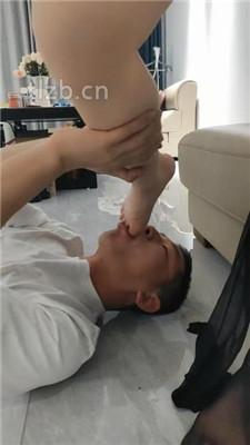 【楚楚】双S-黑丝脚全体重踩踏