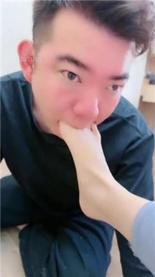 【美娜格格】人体家具奴伺奉主人