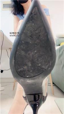 【小妮】短肉丝香水羞辱    250118-30