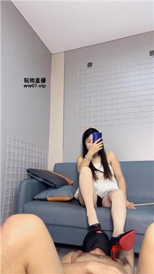 【苏苏不苏】高跟丝袜美腿踩虐贱奴 JS250413-01