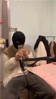 【白兔】全体重跳踩/鞭打/捆绑喝圣水舔鞋 JS250106-23