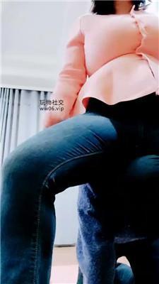 【拽拽】骑马-原味玉足踩虐 JS250210-4