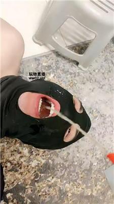 【艾佳】吃烟灰/舔脏鞋/重度鞭打 JS250309-9