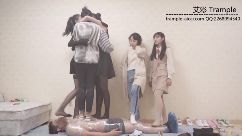 5s保鲜膜包暴力踩踏