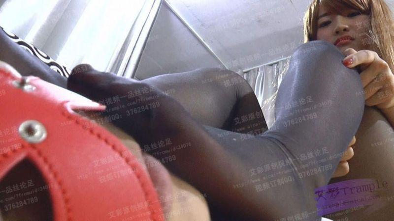 女女-妞妞踩踏羞辱贱货班长