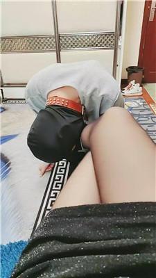 【平凡】黑丝踩虐废物家奴 JS250327-40