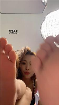 【美伢】双主踩踏灯+口水羞辱    250426-2