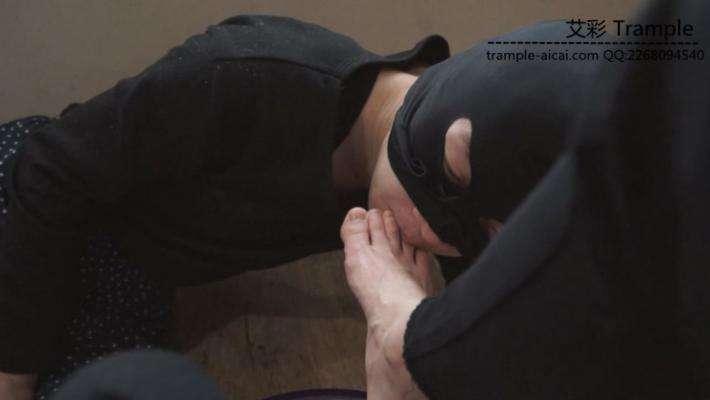 喝美女原味洗脚水