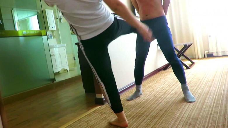 超美现役60KG级跆拳美女教练踢打！