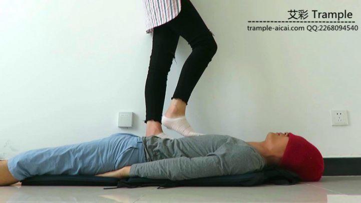 瑶主裸足+棉船袜的诱惑！