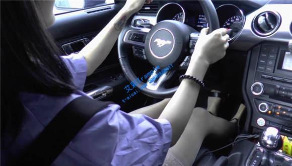 【冰时代】黑冰两双凉鞋肉丝开车踩油门