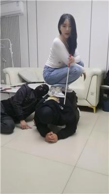 【乔伊】兄弟奴狂舔脏鞋【双视角版】 bf51391