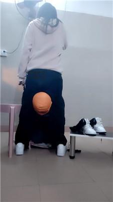 【奇了怪了】胯下鞭打狗爬/小白鞋白袜辱 JS250122-8