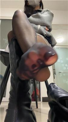 【爱可】进来磕头上贡    250209-5