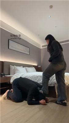 【子熙大人】舔运动鞋白棉袜/踩踏/喂口水【双视角版】 bf50593