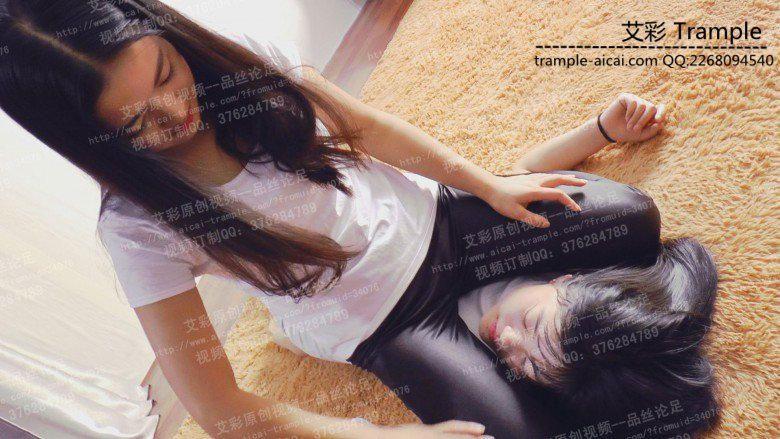 女女-强制骑坐闻脚