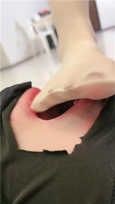 【晚晚】高跟踩踏/直接圣水/臭脚狂舔插嘴