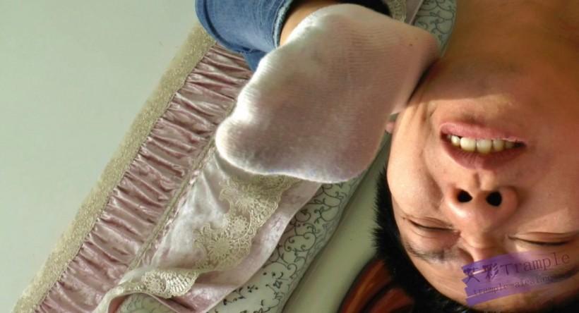 丝儿 原味白袜脚责罚脚奴