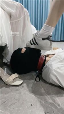 【妮妮大大】吞咽丝袜-贝壳头白袜踩-反绑踢踹 JS250523-30