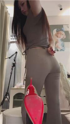 【娩娩大魔王】后妈发现儿子    250108-3