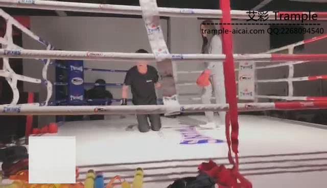 【VIVI】超残忍-把M当沙包练拳击嘞脖窒息