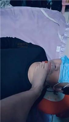 【朝朝】臭脚丫狂舔深喉 JS250109-5