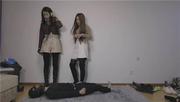 南一和小贝双人组暴踹家奴（独家发布版本）