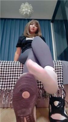 【魔鬼天使】熊猫鞋辱狗    250410-14