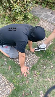 【沐沐】户外遛狗虐跟踪狂【双视角版】 JS250420-34