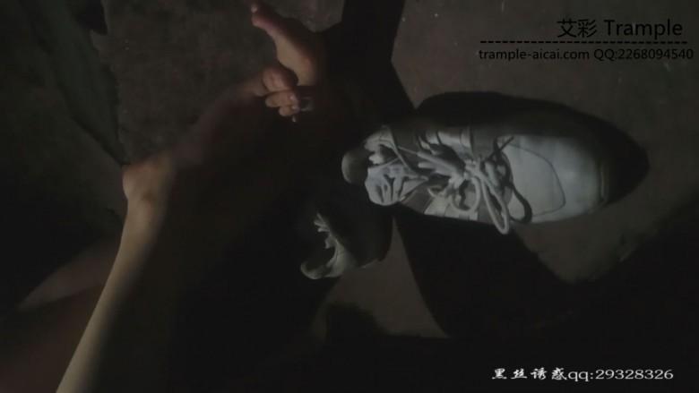 健身达人欣欣的裸足秀