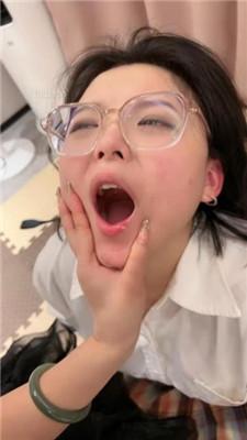 【汐言】关在家里可怜的狗奴