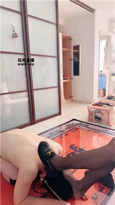 【苒溪】下跪监督家务奴 JS250411-6