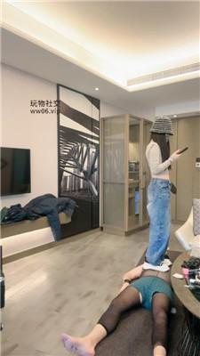 【阿冷】白袜塞嘴/全体重踩踏/涂鸦羞辱/裸足插嘴 bf49095