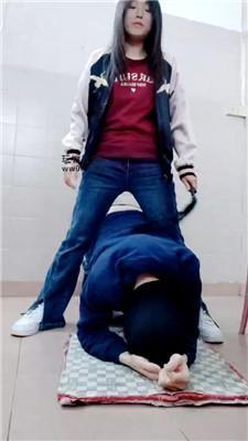 【Nubias】小白鞋踢踹-鞭打耳光  JS250320-4