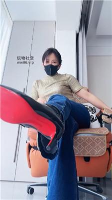 【冷颜】短靴实名辱骂    250209-6