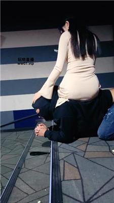 【卡莎女帝】真实电影院大动作调奴【双视角版】 JS250418-12