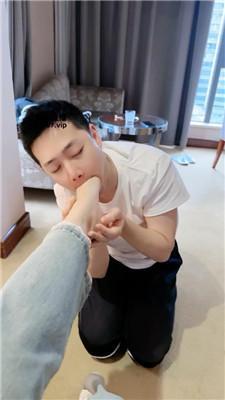 【黑兔】品尝原味黑棉袜臭脚丫 JS250516-17